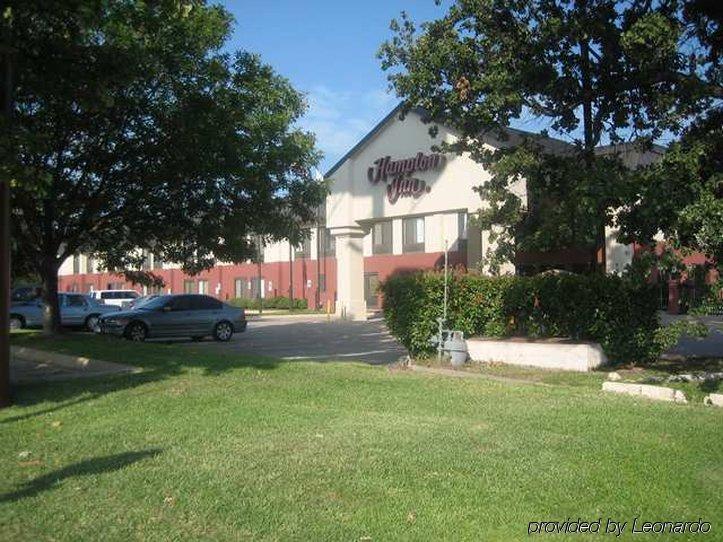 Baymont By Wyndham Lewisville Exterior foto